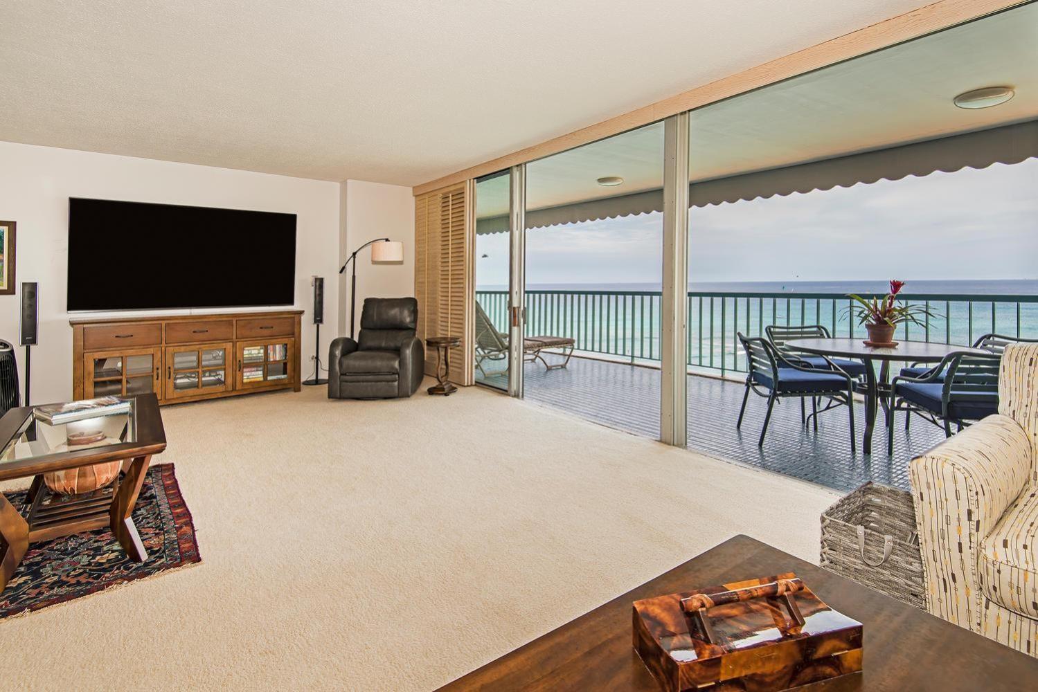 Sans Souci Ph2 Holiday home *