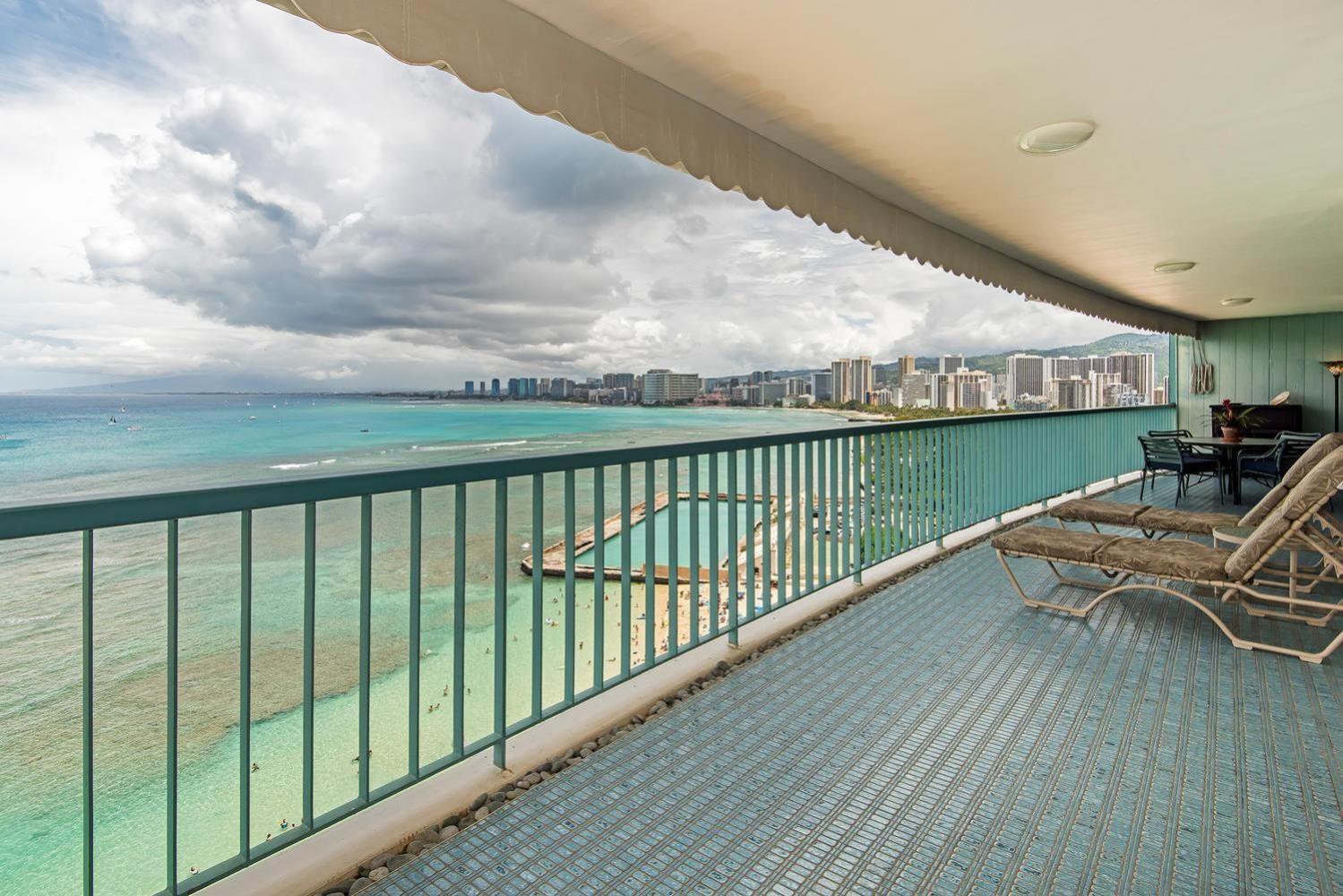 Sans Souci Ph2 Holiday home *